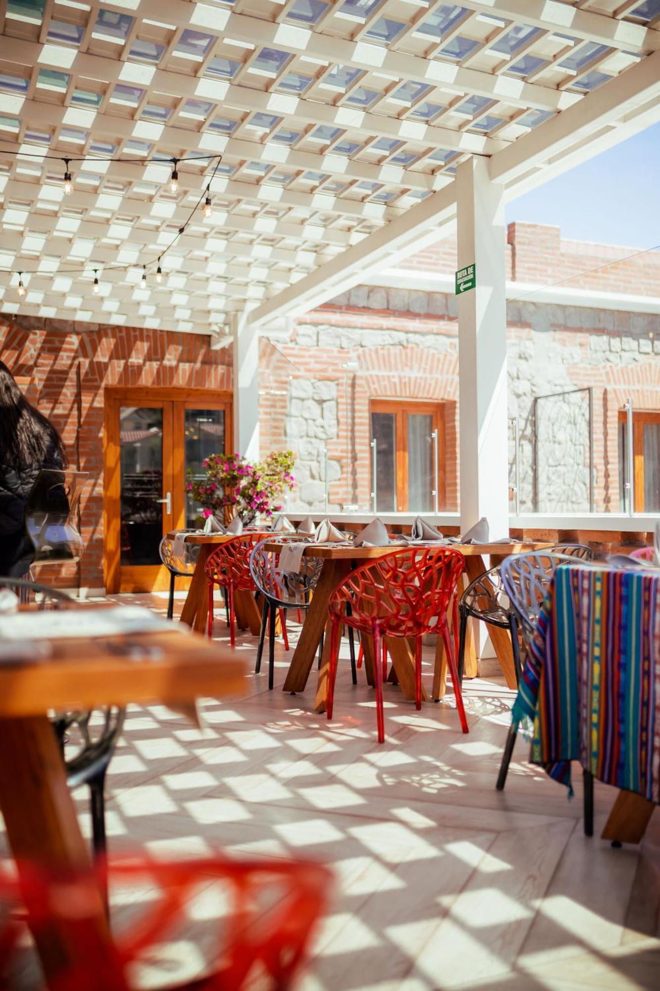 Hotel Otavalo Buitenkant foto