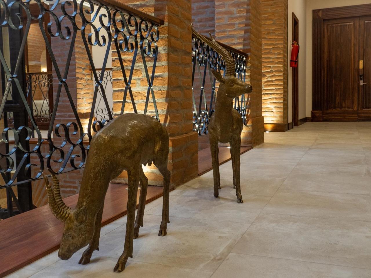 Hotel Otavalo Buitenkant foto
