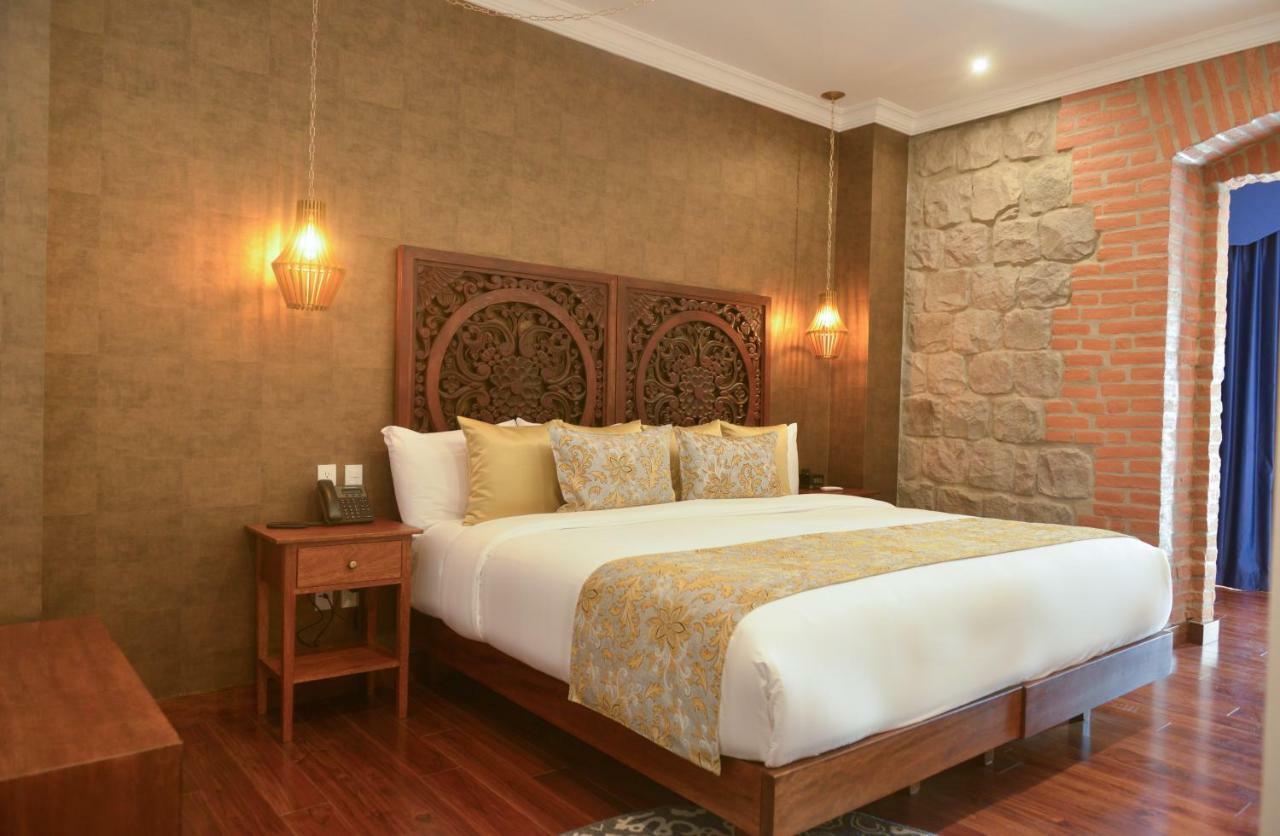 Hotel Otavalo Buitenkant foto