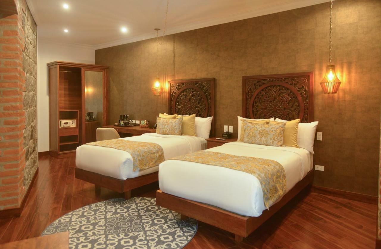 Hotel Otavalo Buitenkant foto